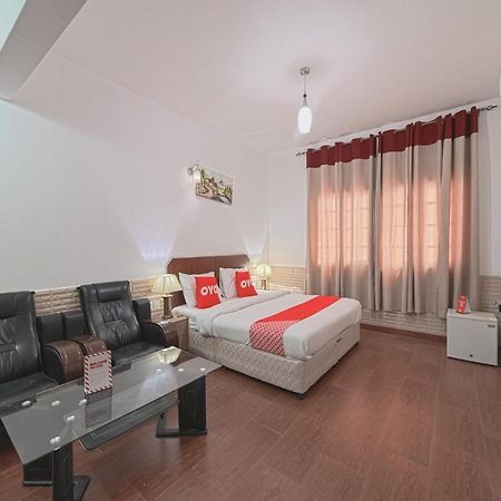 Oyo 120 Seeb Guest House Muscat Exterior foto